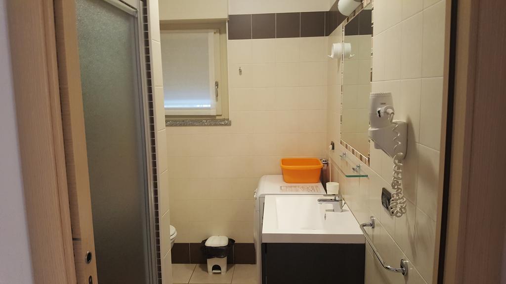 Residenza Villa Regina Монца Экстерьер фото